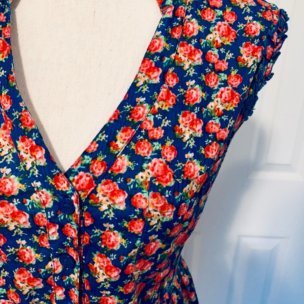 🌹 Spring Rose Mini-Dress - Picture 3 of 6